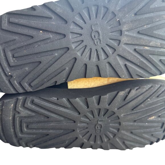 Ugg Shoes Womens Size 8 Natural Tan Classic Clear Mini Boots Waterproof Outdoors - Picture 11 of 11